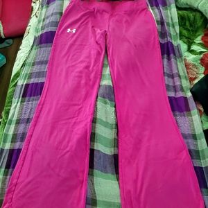 Under Armour Pants color fiusha good condition